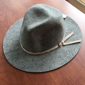 Women’s Wool Fedora Hat